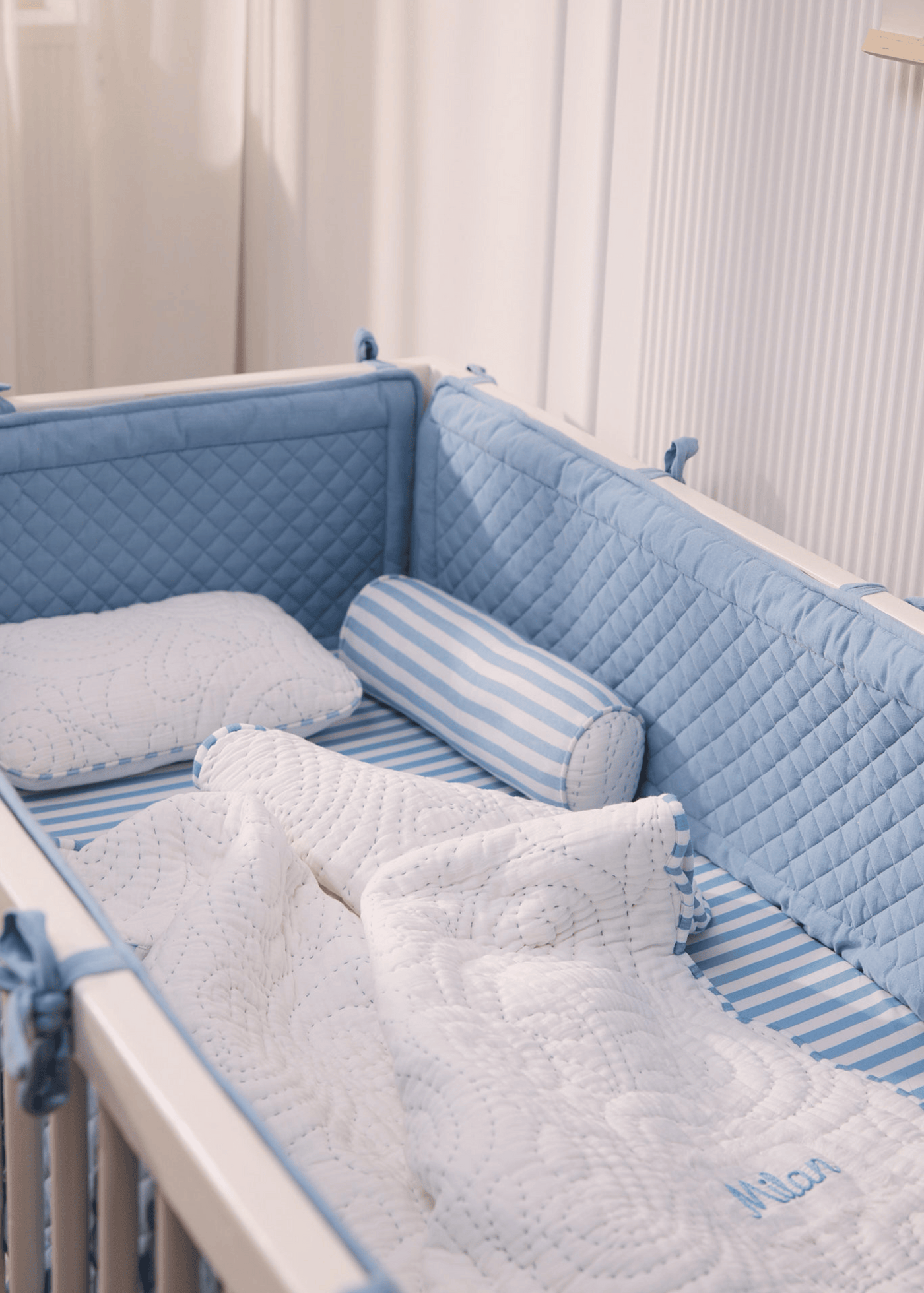 Heirloom Blue Complete Cot Bedding Set with Bumper