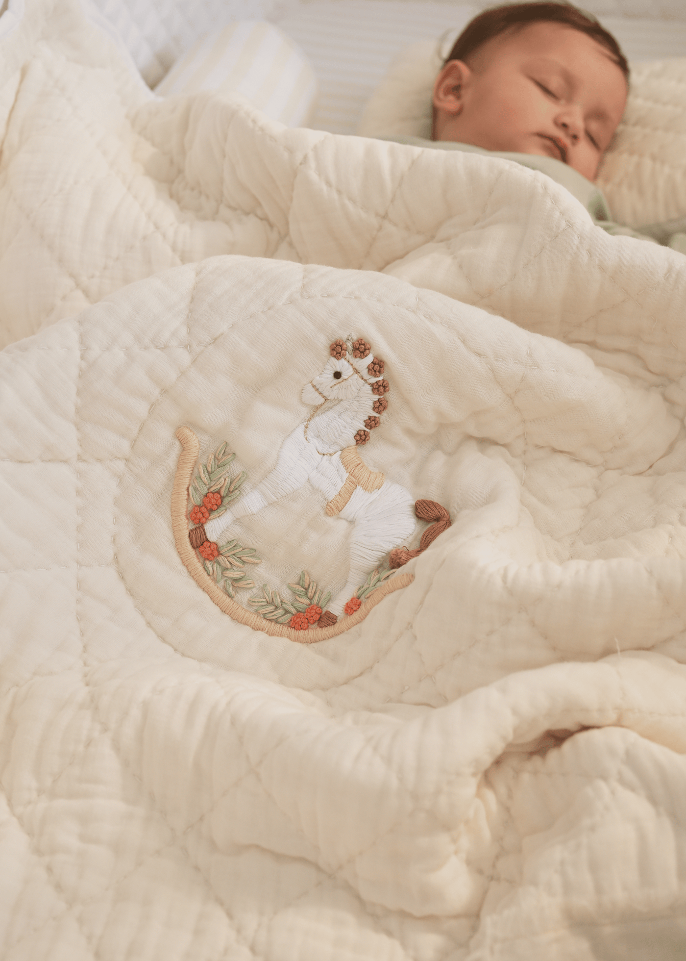 The Sleep Cloud Nest - Ecru + Rocking Horse Baby Blanket