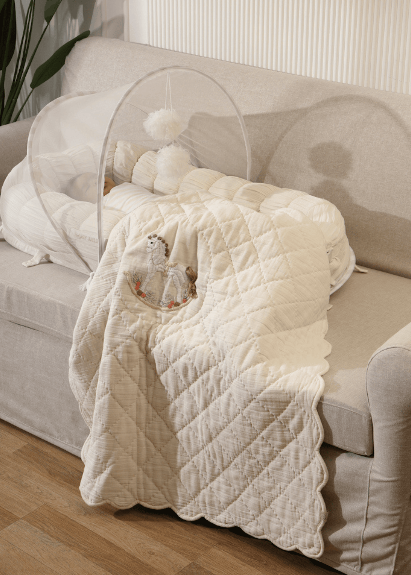 The Sleep Cloud Nest - Ecru + Rocking Horse Baby Blanket