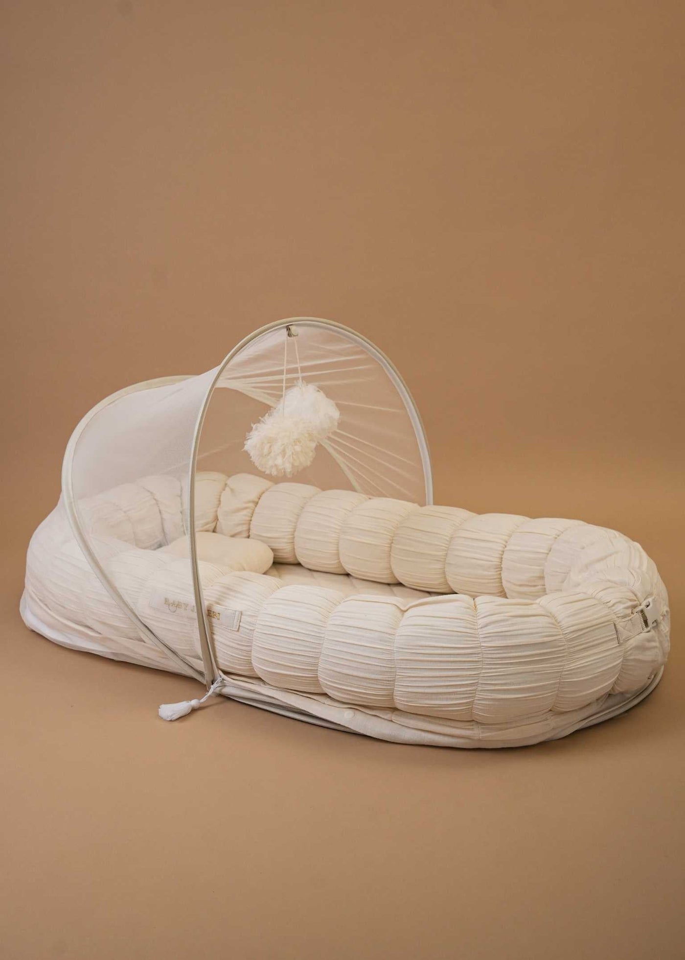 The Sleep Cloud Nest - Ecru + Rocking Horse Baby Blanket