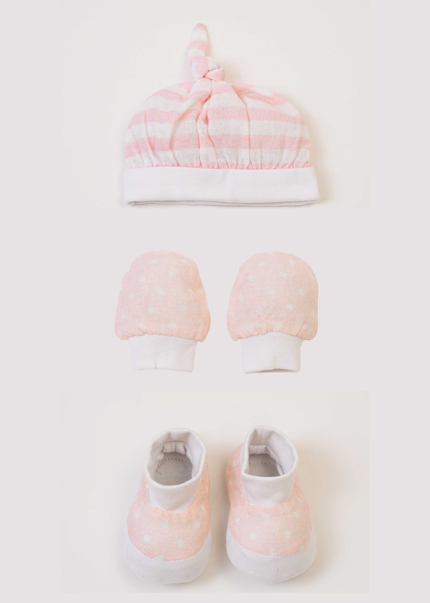 مجموعة قبعة + قفازات + أحذية - وردي